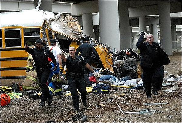 huntsville-bus-wreck.jpg